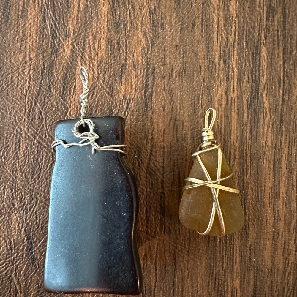 Handcrafted Stone Pendant Set - Picture 2 of 4